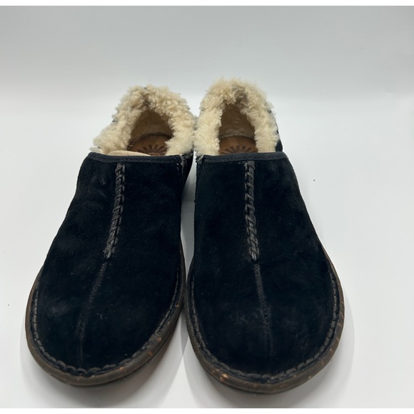 UGG Shoes Womens 6 Slip On Loafer Comfort Flats Round Toe Black Suede - Picture 2 of 8